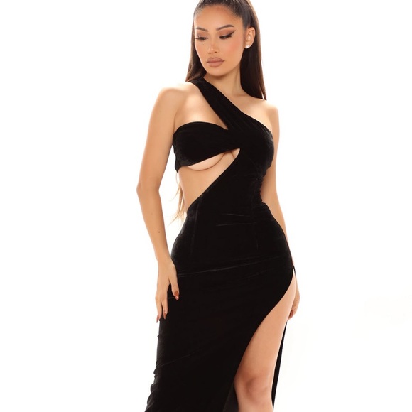 Long black velvet dress - Picture 5 of 5